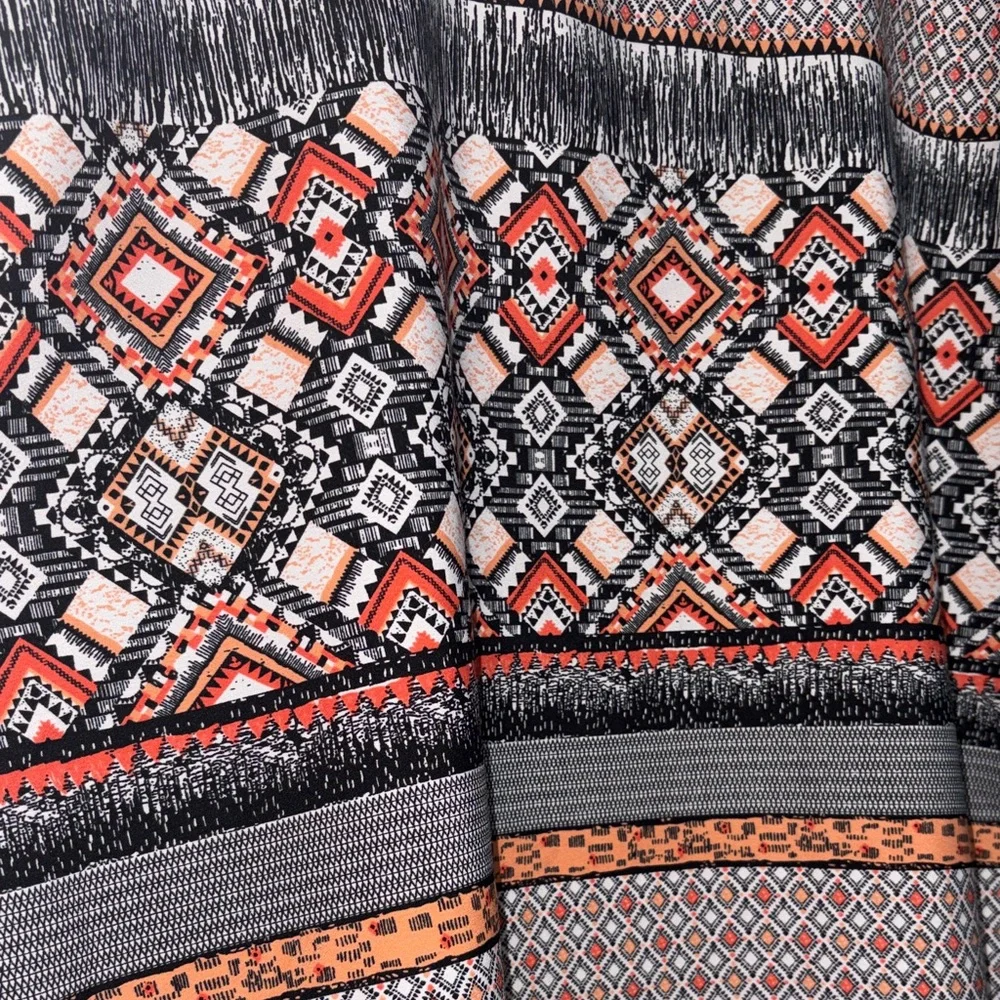 Patterned Sleeveless Top - Multicolor - Picture 4 of 6